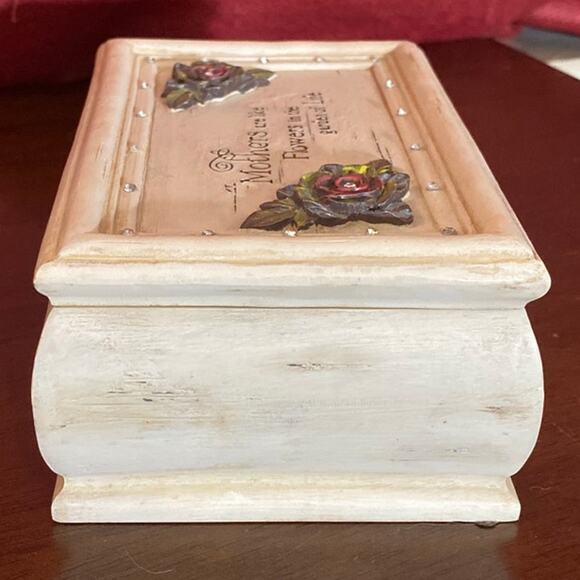 Sankyo Musical Jewelry Box Plays Wind Beneath my Wings Mother's Day Gift Mom GUC - Picture 3 of 12